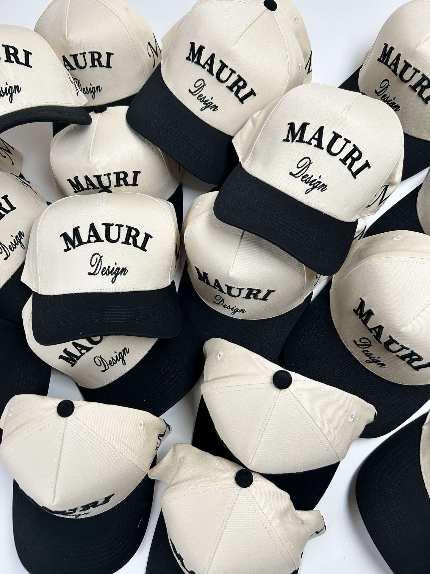 Mauri Cap - Black/Cream