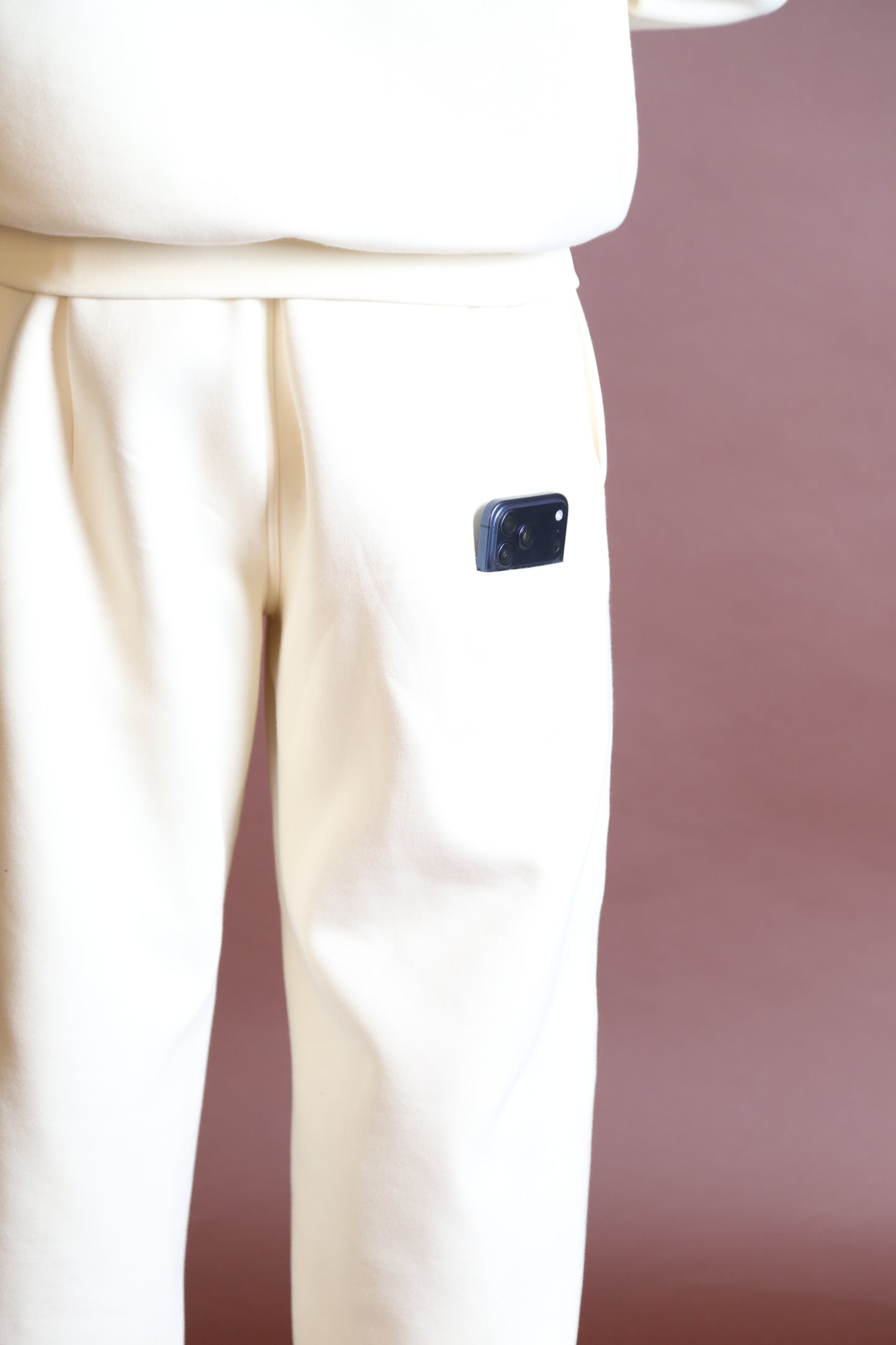 Classic Mauri Joggers - Beige